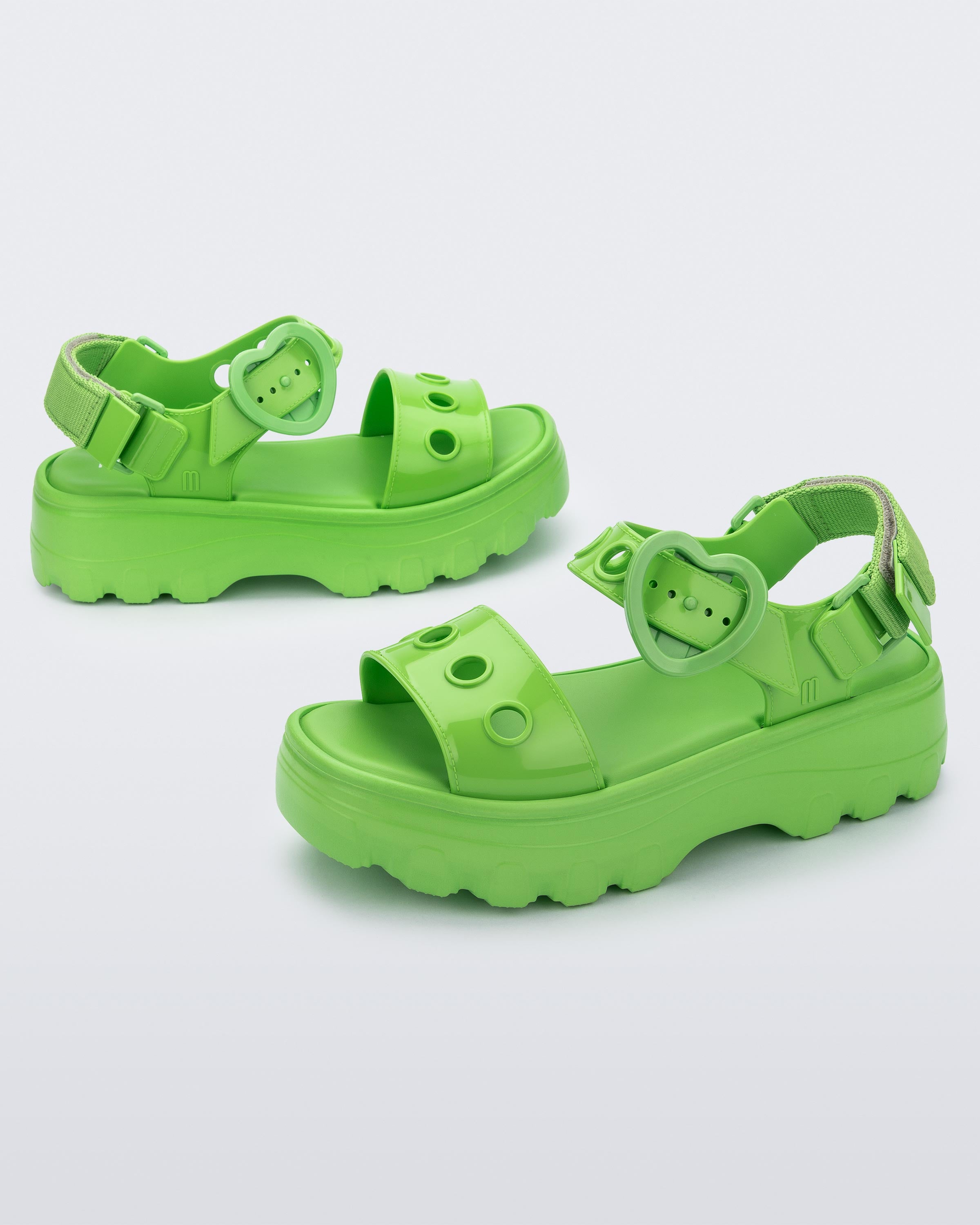 Melissa Kick Off Hot