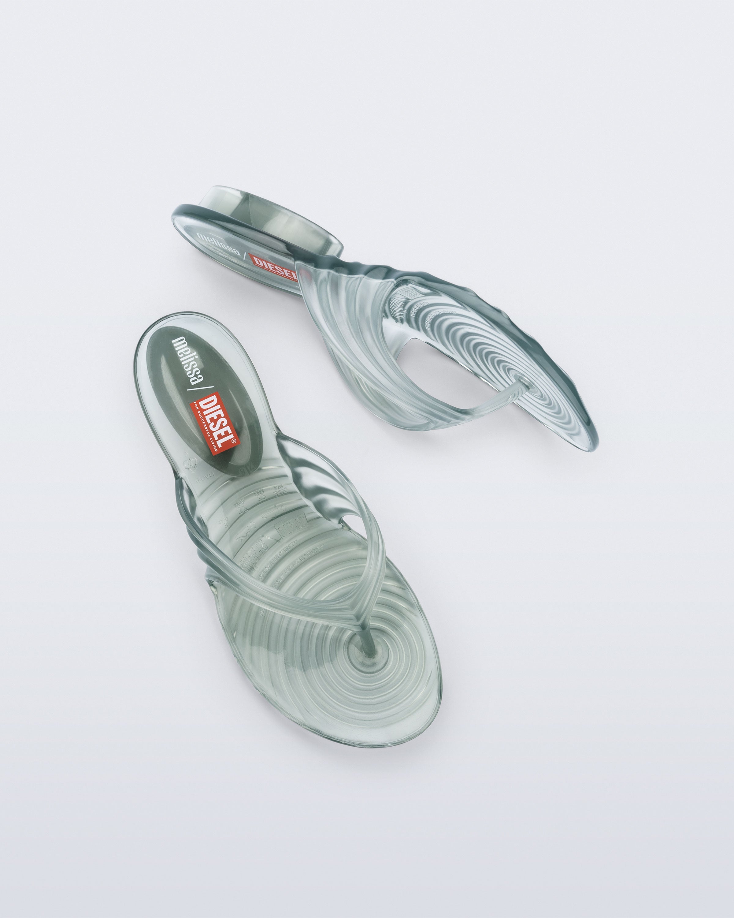 Melissa Quantum Thong + DIESEL