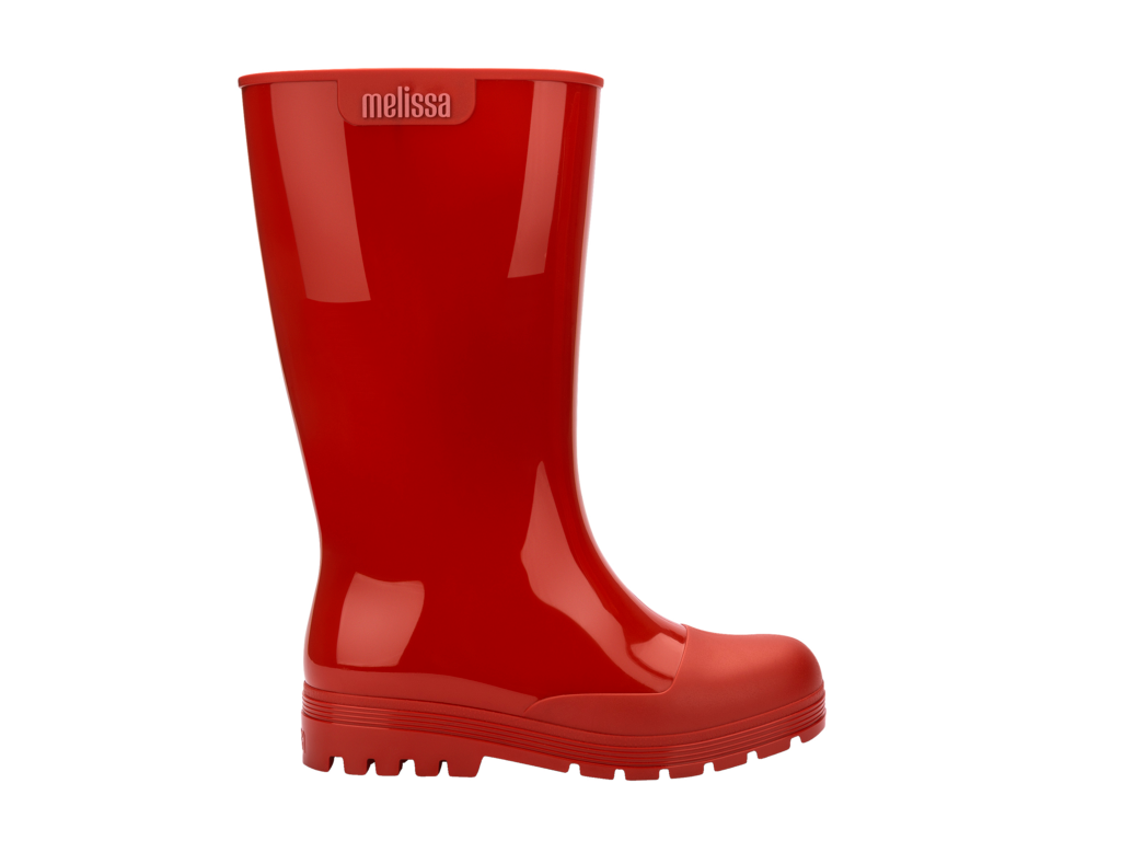 Melissa Welly Red