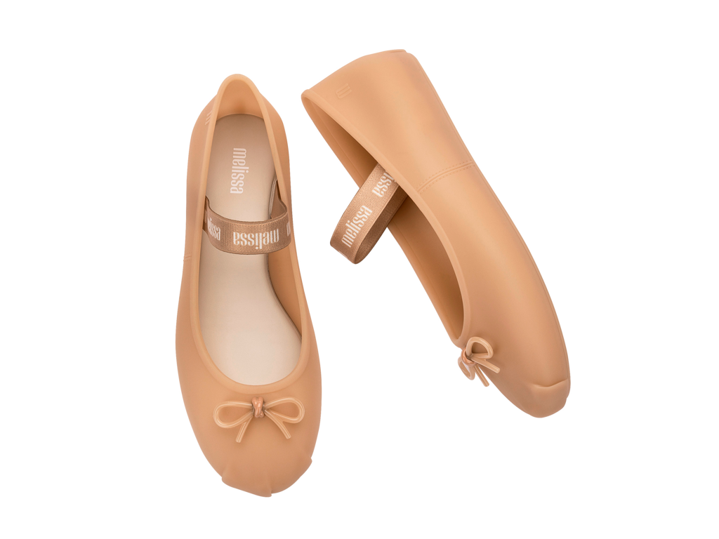 Melissa Sophie Milky Beige – melissa shoes Japan Melissa Sophie Milky Beige – melissa shoes Japan