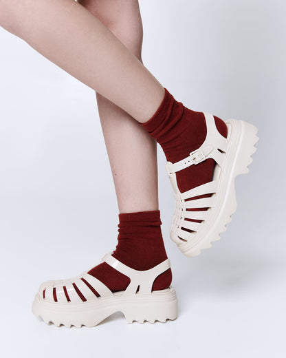 Melissa Possession Platform Ⅱ