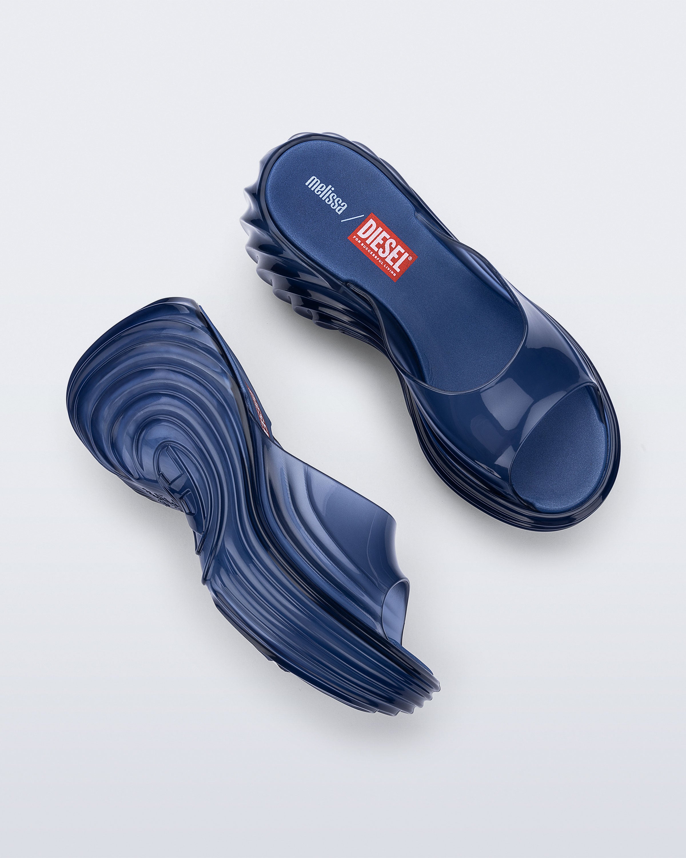 Melissa Quantum Platform + DIESEL – melissa shoes Japan