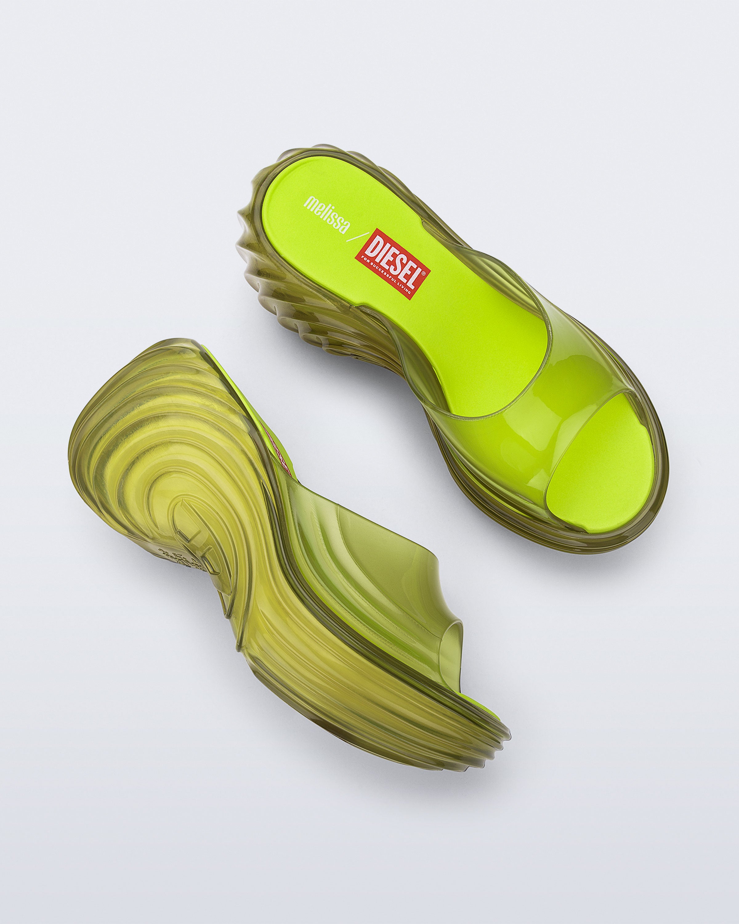 Melissa Quantum Platform + DIESEL – melissa shoes Japan