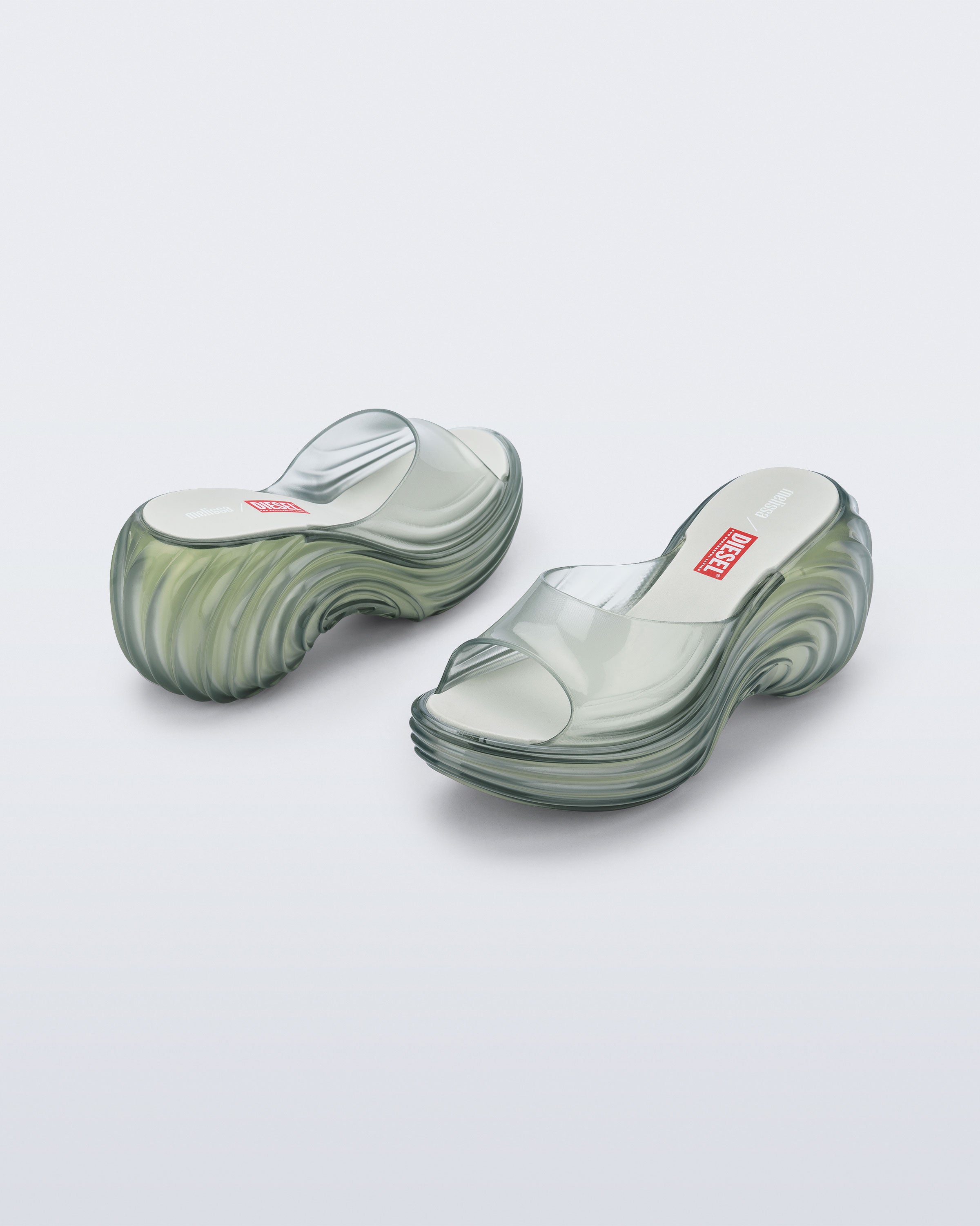 Melissa Quantum Platform + DIESEL – melissa shoes Japan