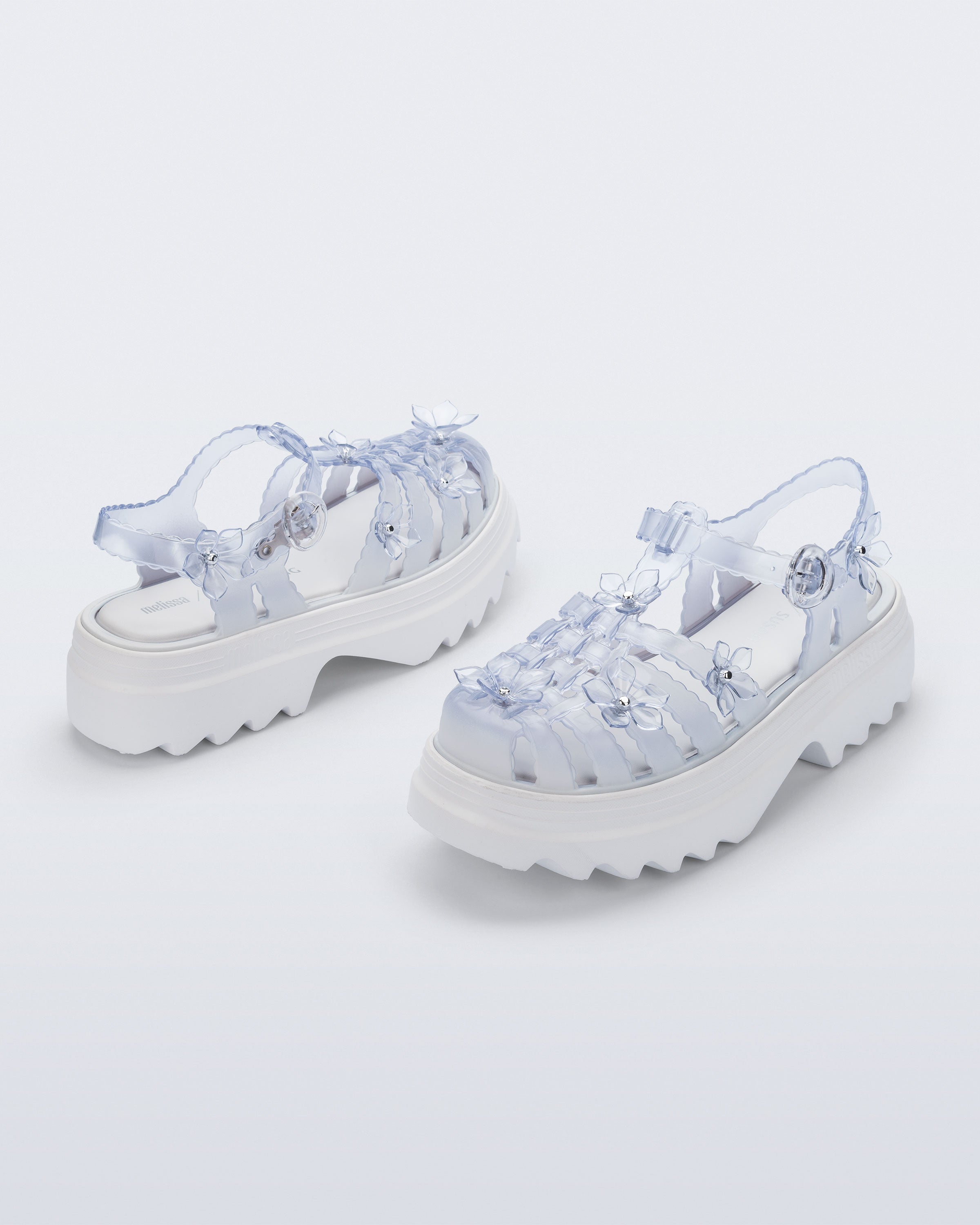 BROTHER VELLIES フリル付きミュール 青と白のストライプ Melissa Possession Platform + Susan Fang – melissa shoes Japan