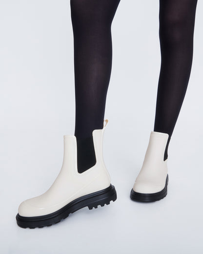 Melissa Noir Boot