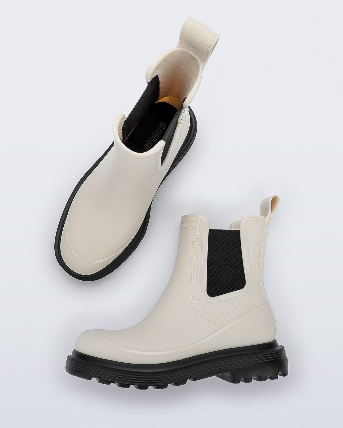 Melissa Noir Boot