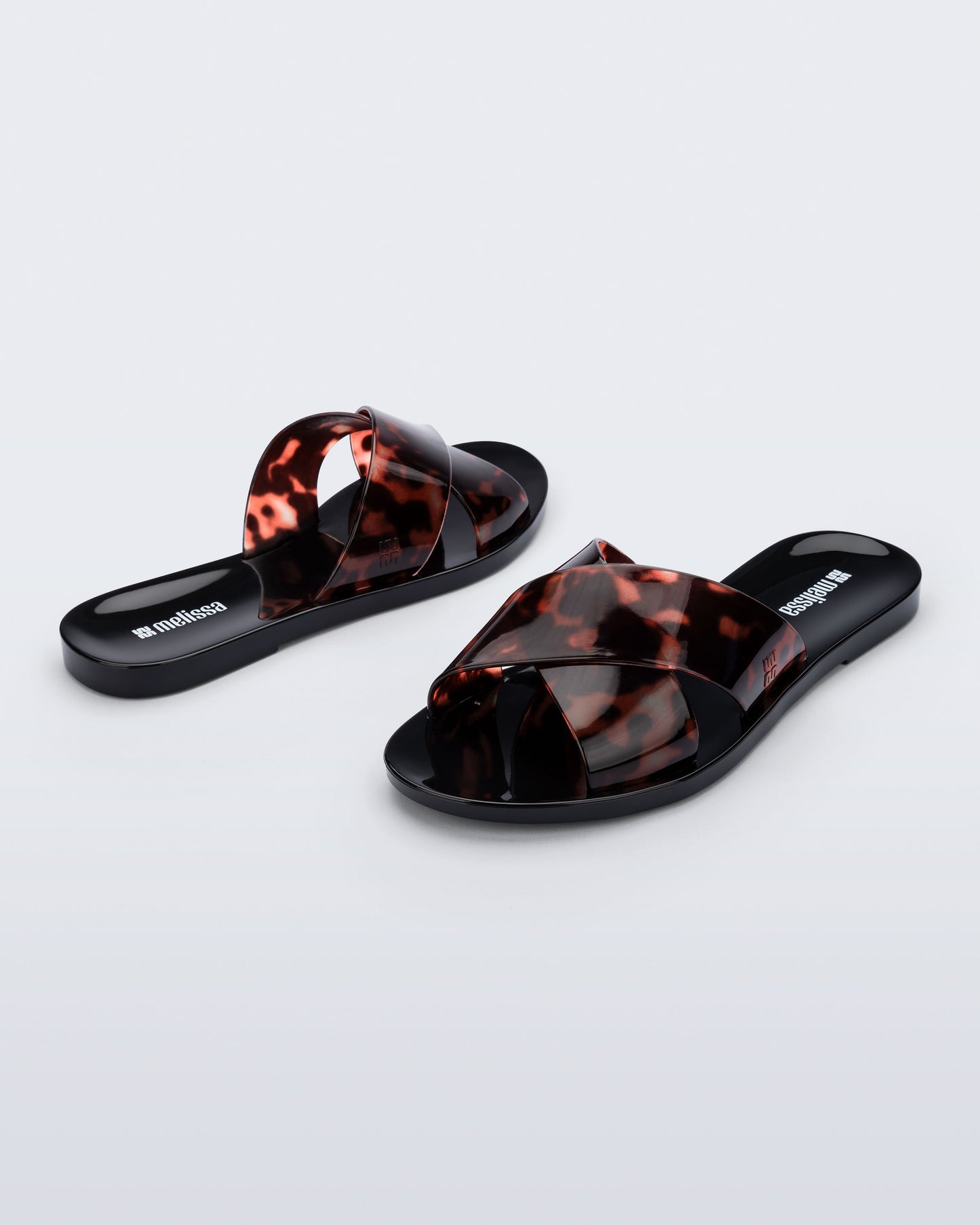 Melissa Essential Cross Slide