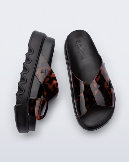Melissa Cozy Cross Platform