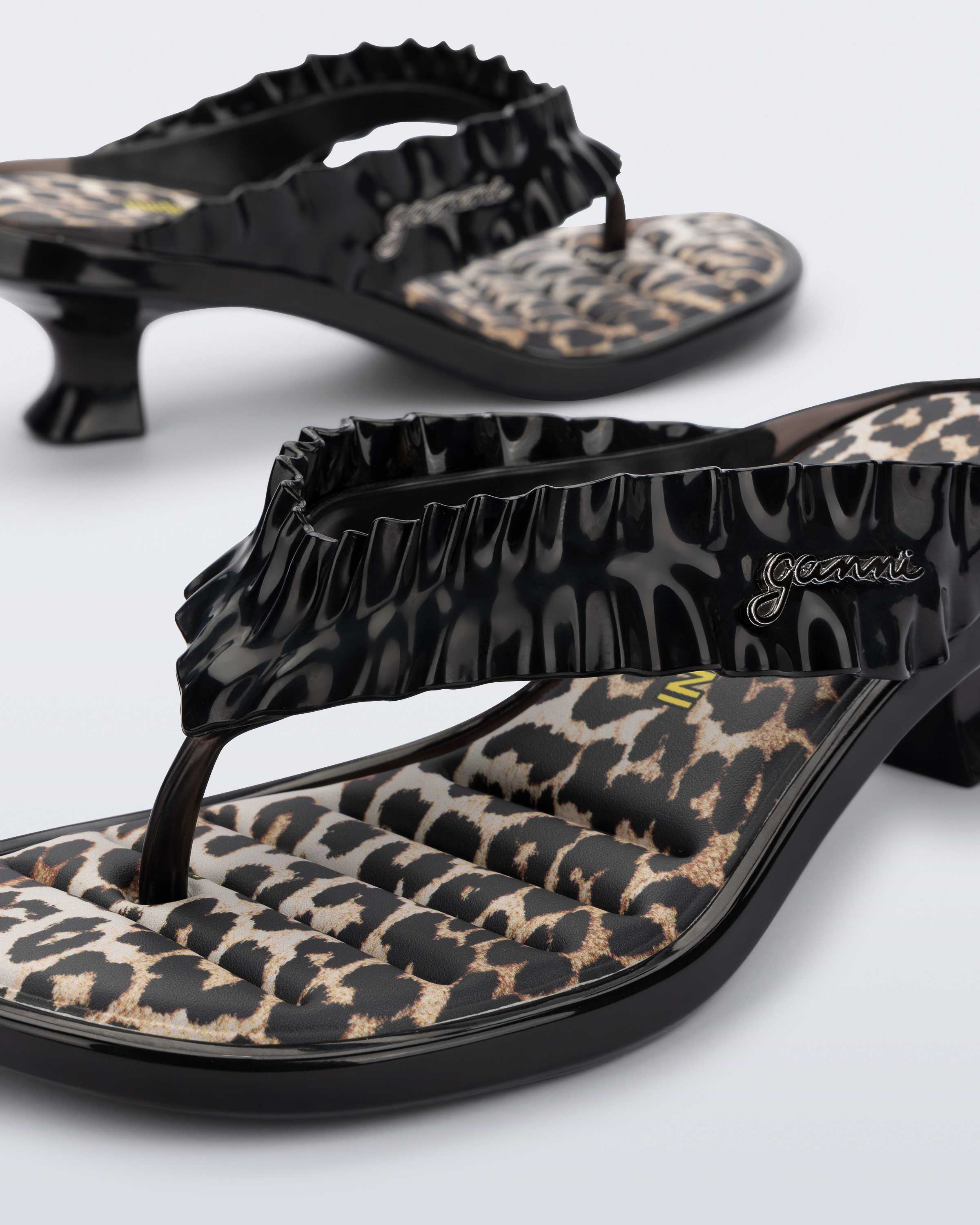 Melissa Thong Kitten Heel + GANNI – melissa shoes Japan