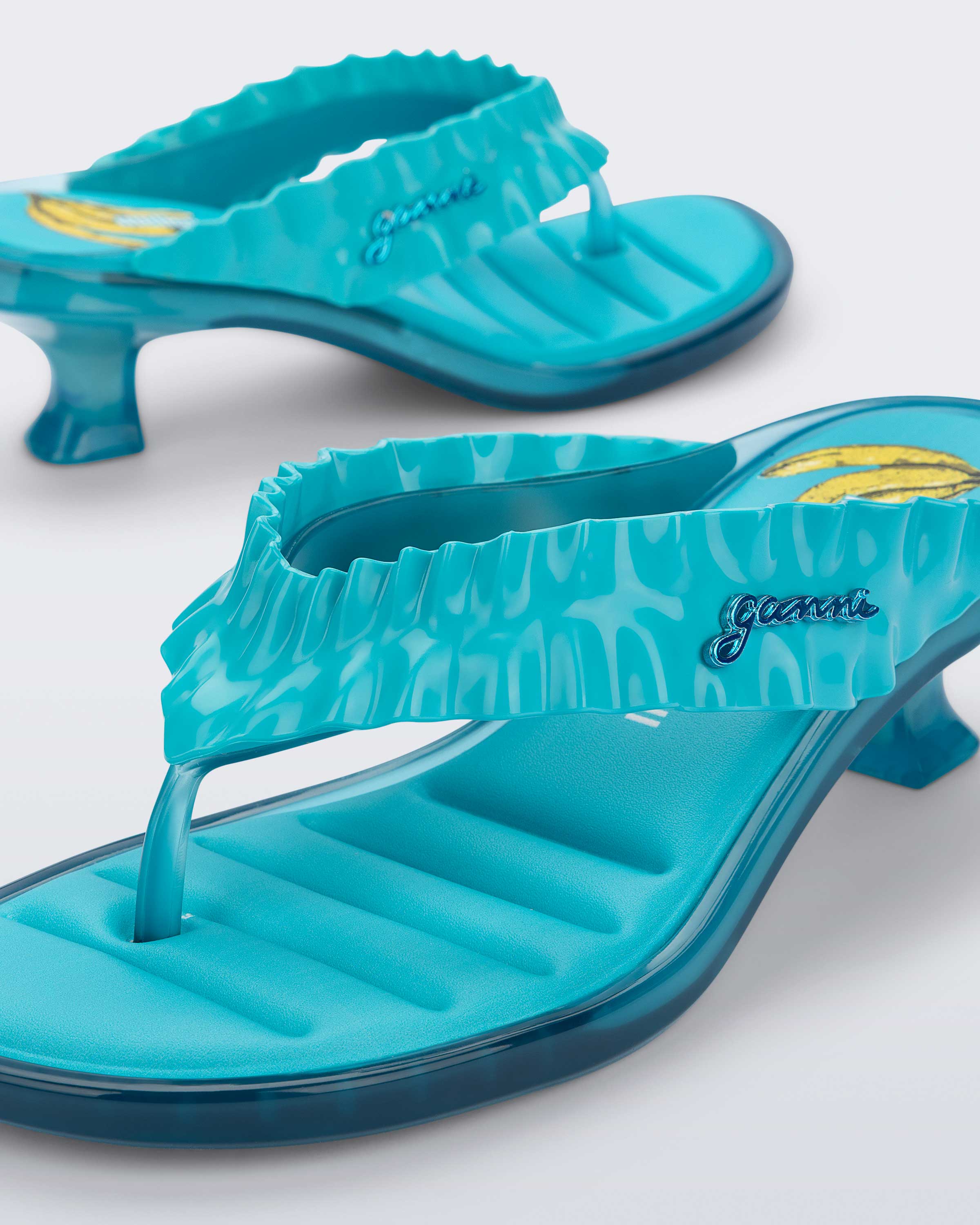 Melissa Thong Kitten Heel + GANNI – melissa shoes Japan