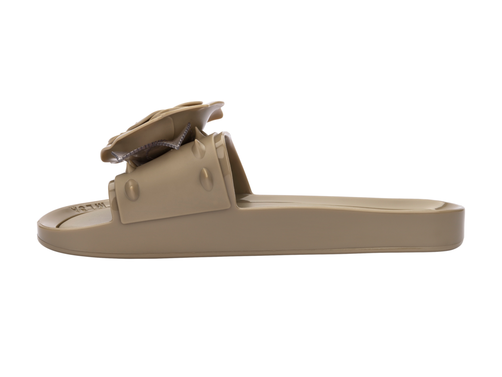 Melissa + Undercover Rose Beach Slide Beige